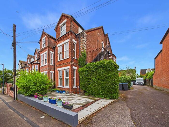 1 Bedroom Flat For Sale In Quilter Road, Felixstowe, Suffolk, IP11