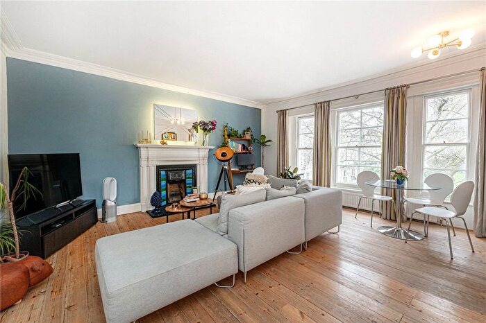 1 Bedroom Flat For Sale In Hereford Road, Bayswater, W2