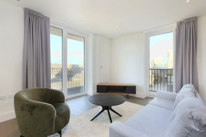 2 Bedroom Apartment To Rent In Creston House, Gartons Way, Battersea, London, SW11