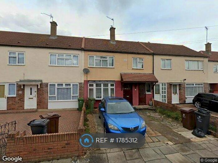 3 Bedroom Terraced House To Rent In Stanley Avenue, Barking, IG11