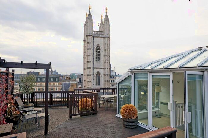 2 Bedroom Penthouse To Rent In St Paul's, EC4M