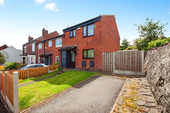 3 Bedroom Semi-Detached House For Sale In Duncombe Street, Sheffield, S6