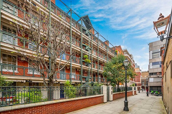 1 Bedroom Flat To Rent In Fletcher Buildings, Covent Garden, London, WC2B