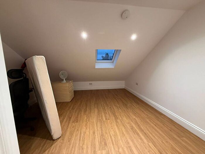 1 Bedroom Flat To Rent In Ilford, IG2