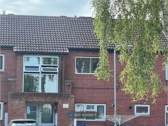 2 Bedroom Flat To Rent In Kitchen Drive, Selby, YO8