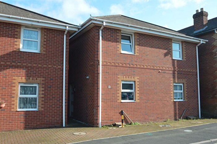 2 Bedroom Semi-Detached House For Sale In Central Ryde, PO33
