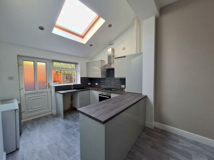 2 Bedroom Terraced House To Rent In Cross Street, Macclesfield, SK11