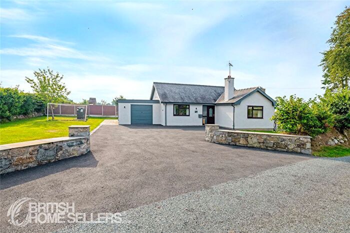 2 Bedroom Detached House For Sale In Pencaenewydd, Pwllheli, Gwynedd, LL53