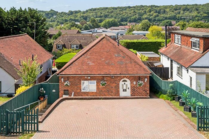 2 Bedroom House For Sale In Whinneys Road, Loudwater, HP10