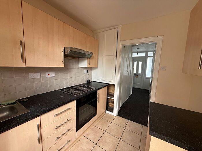 3 Bedroom End Terrace House To Rent In Paxton Road, Coventry, CV6