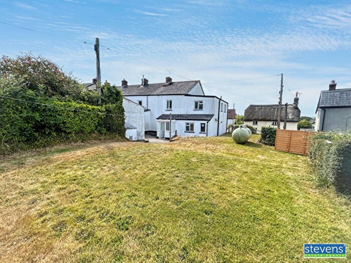 4 Bedroom End Of Terrace House For Sale In Higher Street, Hatherleigh, Okehampton, Devon, EX20