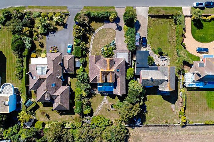 5 Bedroom Detached House For Sale In Coastal Road, East Preston, Littlehampton, West Sussex, BN16