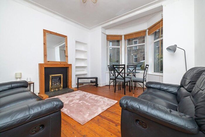 2 Bedroom Flat To Rent In Bellefield Avenue, Dundee, DD1