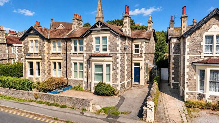 3 Bedroom Flat For Sale In Gerard Road, Weston-super-Mare, BS23