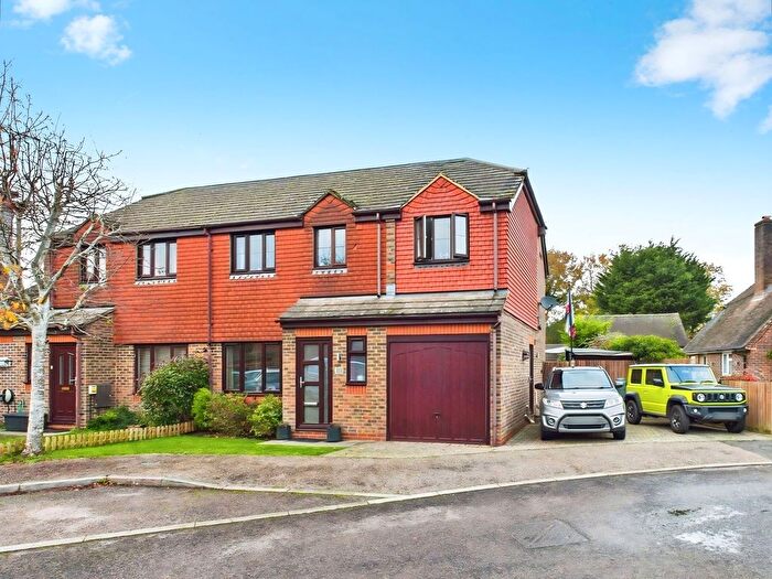 4 Bedroom Semi Detached House For Sale In Treetops, Southwater, RH13