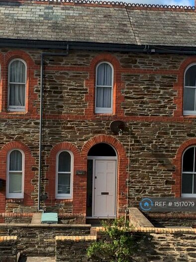 2 Bedroom Terraced House To Rent In Westgate Street, Launceston, PL15