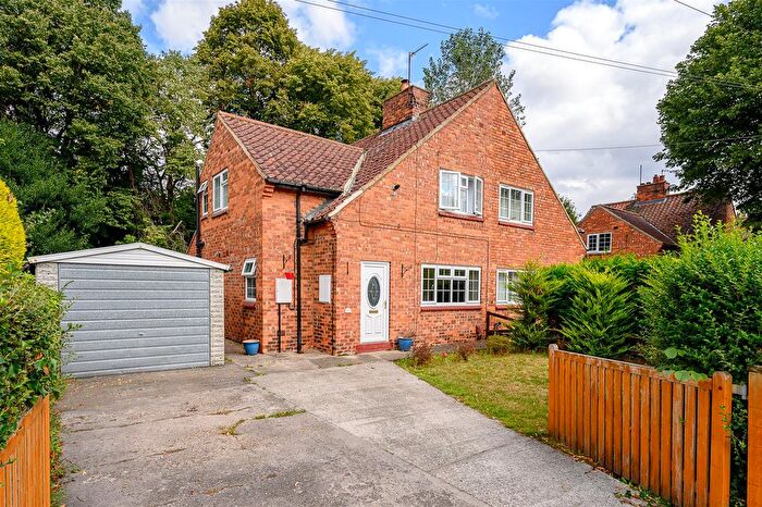 3 Bedroom Semi-detached House For Sale In Beech Grove, Upper Poppleton, York, YO26