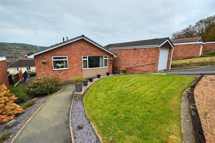 3 Bedroom Bungalow For Sale In Bryn Close, Newtown, Powys, SY16