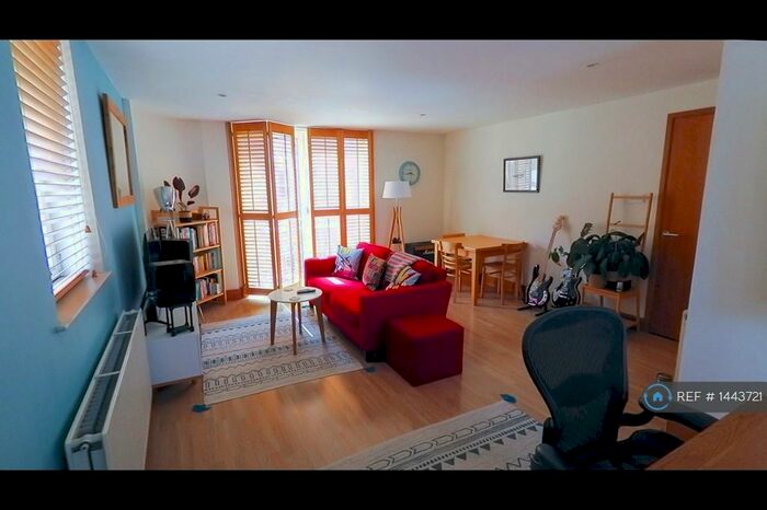 1 Bedroom Flat To Rent In Saffron Hill, London, EC1N