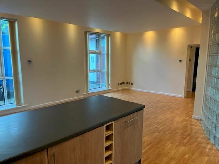 2 Bedroom Flat To Rent In Bamford House, South View, Rochdale, OL11