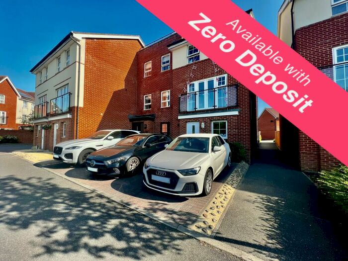 3 Bedroom Town House To Rent In Minchin Acres, Hedge End, Southampton, SO30