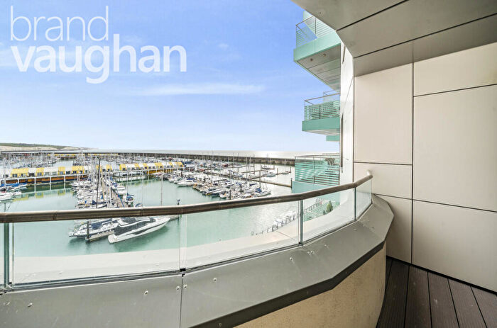 3 Bedroom Flat To Rent In The Boardwalk, Brighton Marina Village, Brighton, East Sussex, BN2