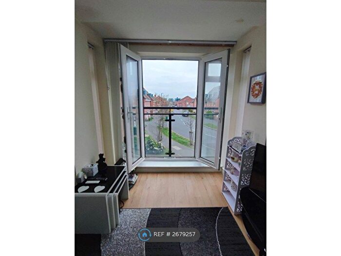 2 Bedroom Flat To Rent In Anglian Way, Coventry, CV3
