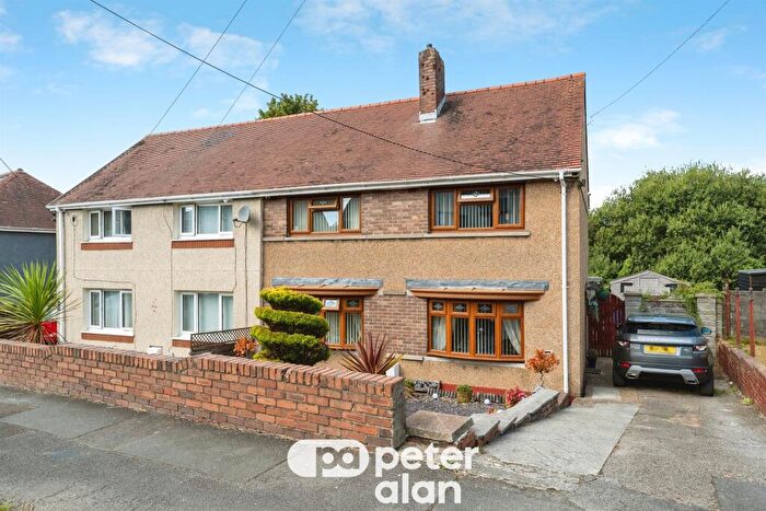 3 Bedroom Semi-Detached House For Sale In Parc Wern, Neath, SA10
