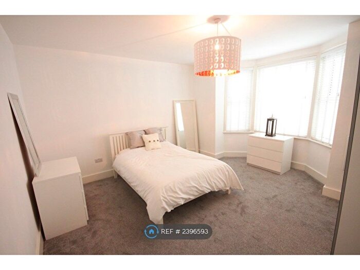 1 Bedroom Flat To Rent In Cambridge Gardens, Hastings, TN34