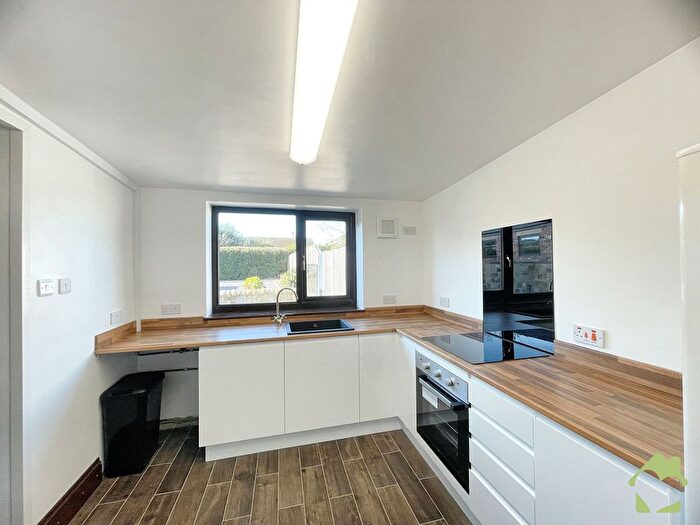 2 Bedroom Cottage For Sale In Garstang Road, Catterall, Preston, PR3