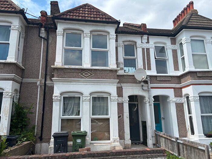 Studio To Rent In Chudleigh, Brockley, SE4