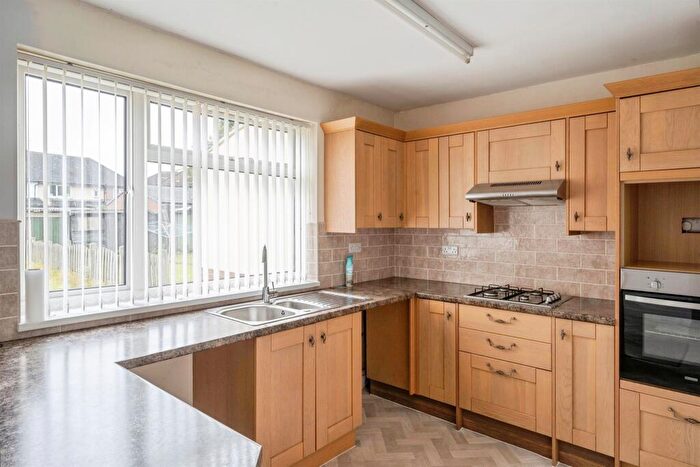 3 Bedroom Semi-Detached House For Sale In Bawtry Road, Hellaby, Rotherham, S66