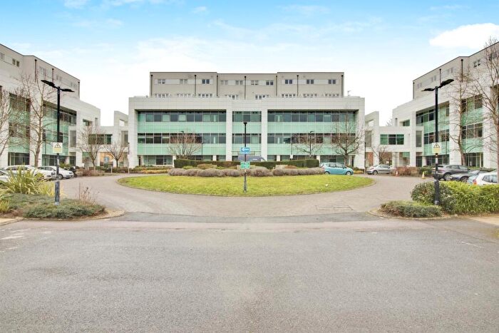 2 Bedroom Apartment For Sale In Bessemer Road, Welwyn Garden City, AL7