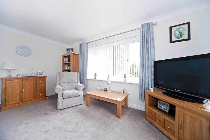 2 Bedroom Detached Bungalow For Sale In Clevecoat Walk, Hart, Hartlepool, TS27