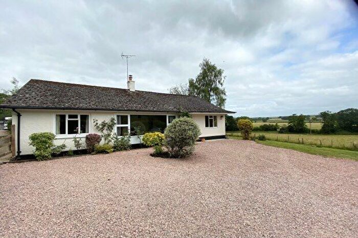 3 Bedroom Detached Bungalow To Rent In Crook Hill, Romsey, SO51