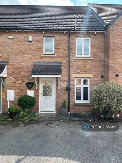 3 Bedroom Terraced House To Rent In Ravens Close, Glossop, SK13