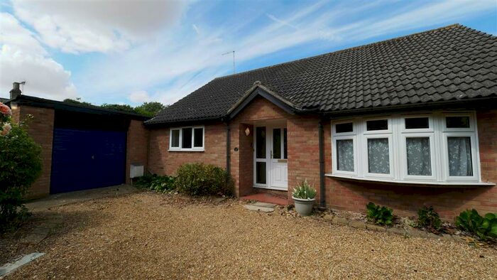 3 Bedroom Bungalow To Rent In Needingworth Road, St Ives, PE27