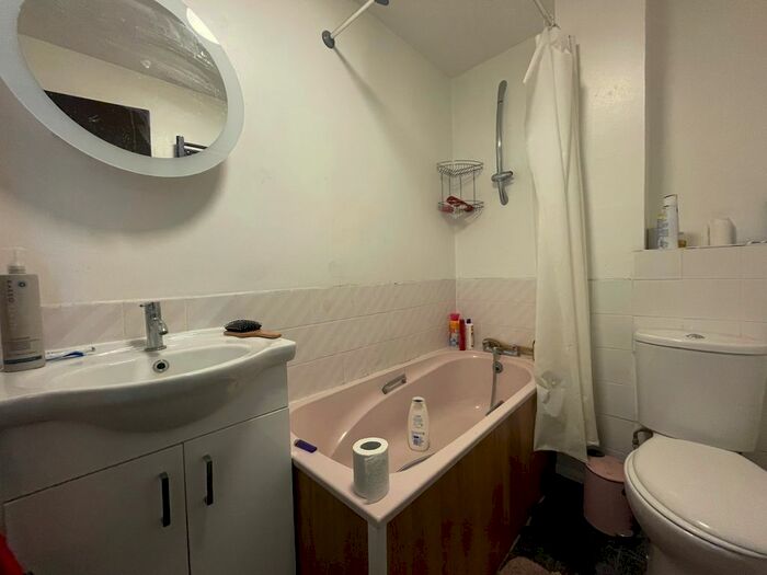 1 Bedroom Flat To Rent In Silver Haven, Silver Road, Norwich, NR3