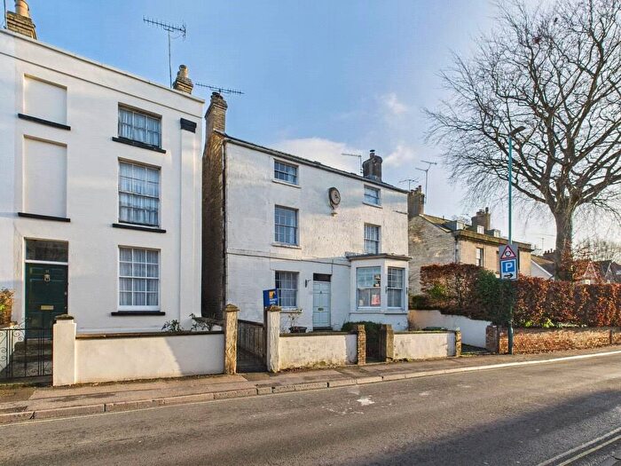 2 Bedroom Semi Detached House For Sale In London Road, Stroud, Gloucestershire, GL5