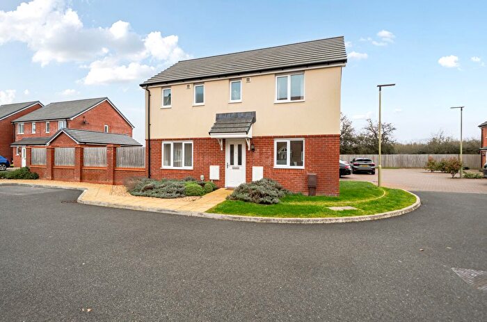 3 Bedroom Detached House For Sale In Turret Avenue, Havant, Hampshire, PO9