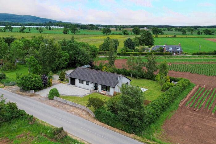 3 Bedroom Detached Bungalow For Sale In Fettercairn, Laurencekirk, AB30