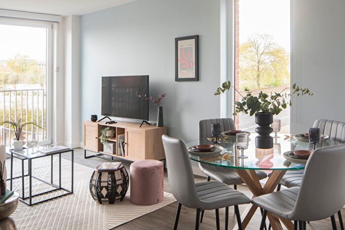 2 Bedroom Flat For Sale In Old Mill Street, Manchester, M4