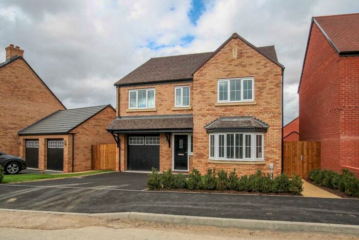 5 Bedroom Detached House To Rent In Ponies Close, Cheddington, LU7