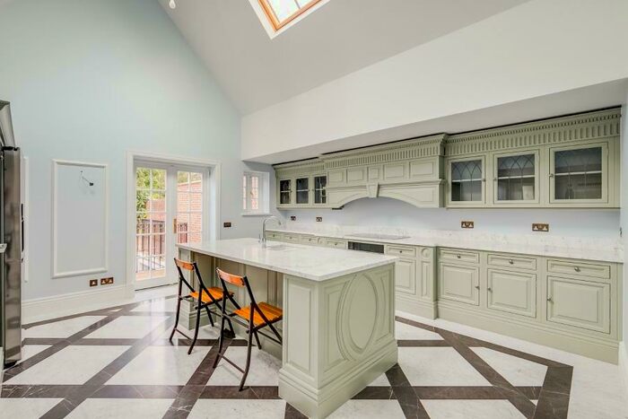 12 Bedroom Detached House To Rent In The Bishops Avenue, Hampstead Garden Suburb, N2