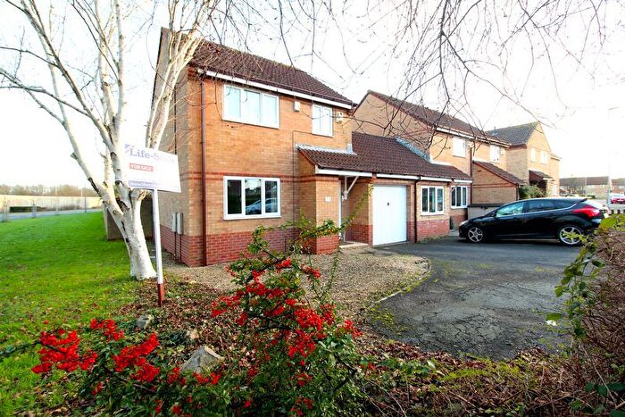 3 Bedroom Link Detached House For Sale In Westfield Way, Bradley Stoke, BS32