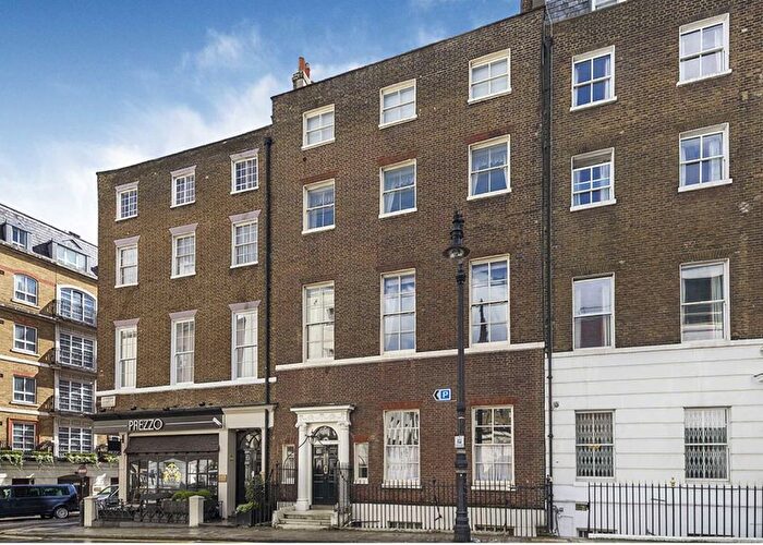 2 Bedroom Flat To Rent In Hertford Street, Mayfair, W1J