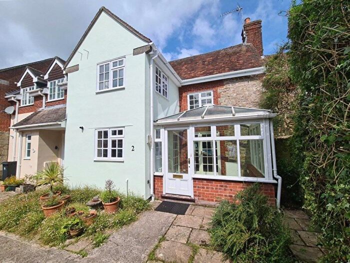 2 Bedroom House To Rent In Shaftesbury, Dorset, SP7