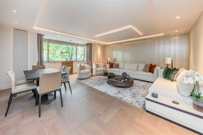 3 Bedroom Flat To Rent In Knightsbridge, London, SW7