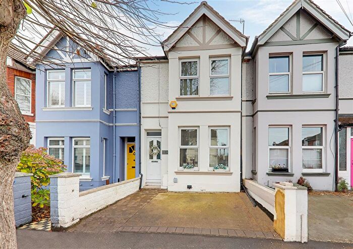 2 Bedroom Terraced House For Sale In Southfield Road, Broadwater, Worthing, BN14