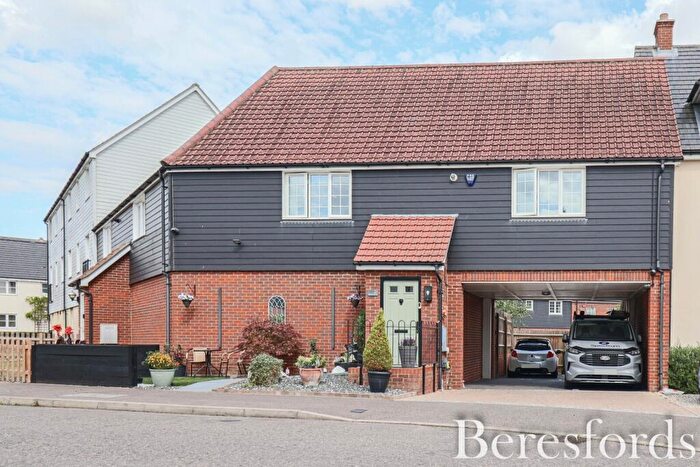 2 Bedroom Maisonette For Sale In Saines Road, Flitch Green, CM6